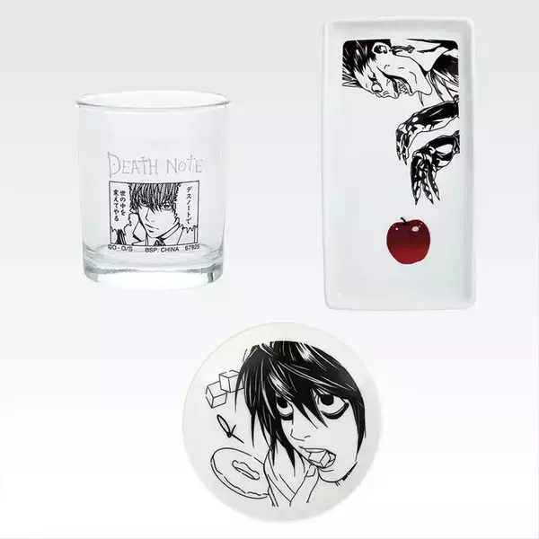 「一番くじ「 DEATH NOTE」がオンラインでも買える！夜神月、Lが表紙イラストを元に立体化、リュークのマグネットは“壁からすり抜ける”」の画像