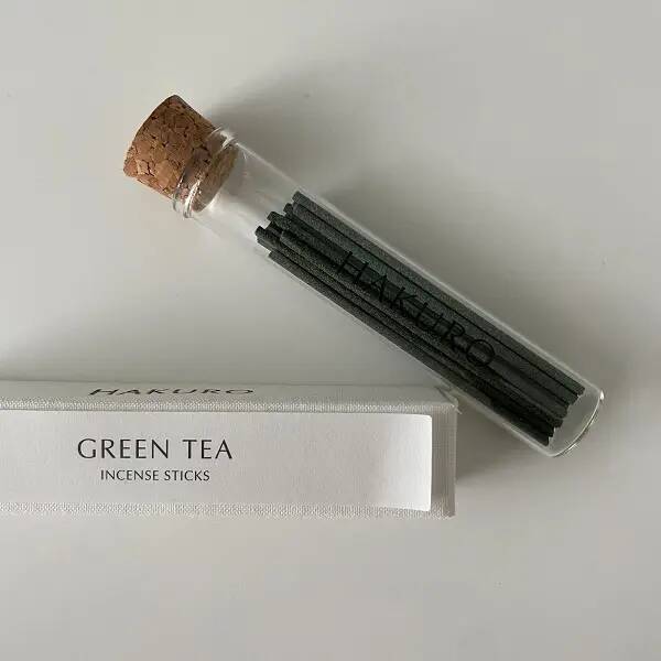 初夏にお香を焚くなら、爽やかな香りの“緑茶”！種類豊富な「お香」や使い勝手の良い「パロサント」をゲットしよ
