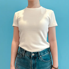 【ユニクロ】1番透けにくいのはどれ？夏に着たい「白Tシャツ」4つを比較！着心地やフィット感も比べてみた