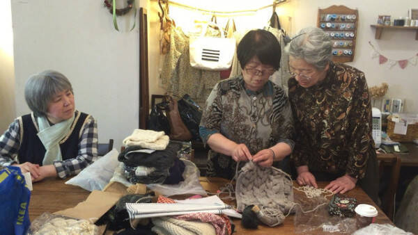 作り手の思いにほっこり♡東北のおばあちゃん＆お母さんが作る「手編みバッグ」がオシャレ！