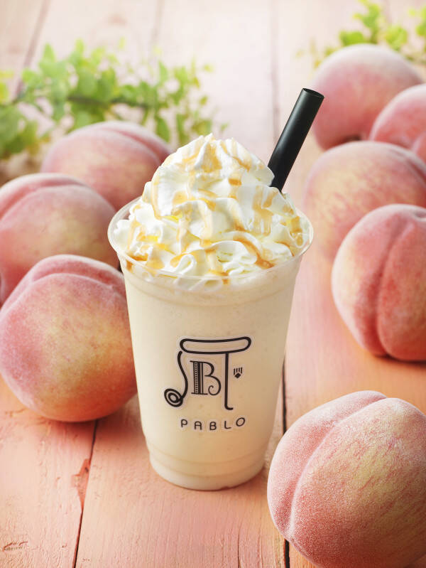 旬の桃 クリームチーズ パブロカフェに夏限定ひんやりドリンク ピーチフルーテ が登場 17年5月9日 エキサイトニュース