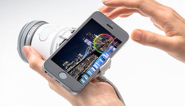 オリンパス、スマホ連携型のレンズカメラ『OLYMPUS AIR A01』を発表！