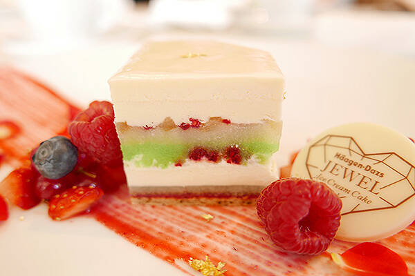 ハーゲンダッツのアイスクリームケーキがクリスマス限定で登場 早速食べてきたよ 17年12月19日 エキサイトニュース ハーゲンダッツのアイスクリームケーキがクリスマス限定で登場 早速食べてきたよ 17年12月19日 エキサイトニュース