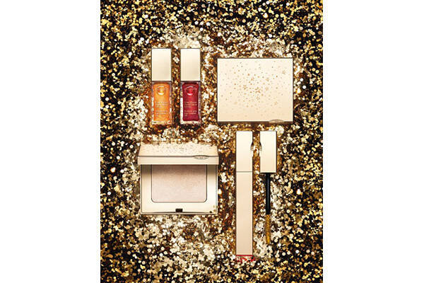 自分へのご褒美やギフトに ホリデーシーズンを盛り上げるクラランス史上最多のキットや限定アイテムが登場 18年10月9日 エキサイトニュース