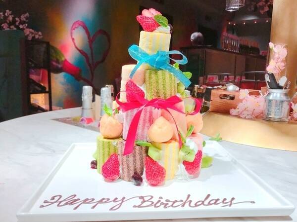 とびきりキュートなサプライズはいかが 最高に映えるバースデープレート2種がesola新宿にお目見え 19年3月30日 エキサイトニュース