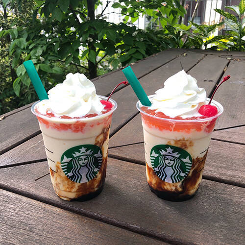 スタバ新作 プリン アラモード フラペチーノ はプリン感たっぷり 喫茶店気分に浸れる スタアバックス珈琲 に注目 19年5月13日 エキサイトニュース