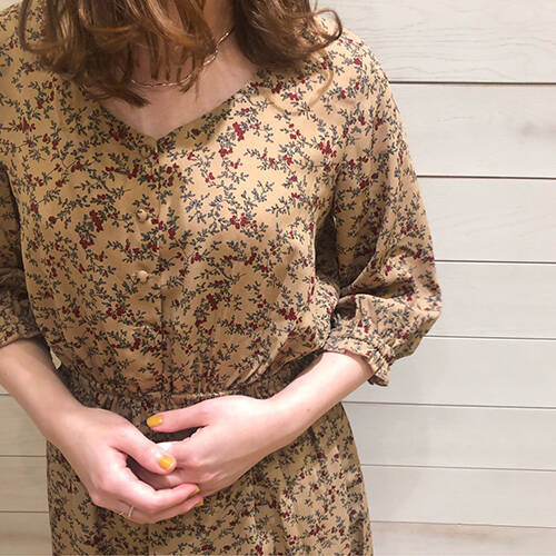 しまむらの新作 花柄ワンピース で秋先取りを叶えて しまパト で見つけたおすすめアイテム2つをピックアップ 19年8月21日 エキサイトニュース 2 2