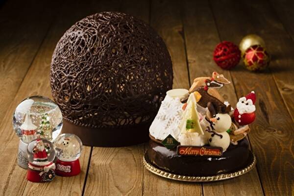 豪華五段重アソートからランプになるケーキまで リーガロイヤルホテル京都のクリスマスケーキはオシャレな個性派ぞろい 19年8月31日 エキサイトニュース