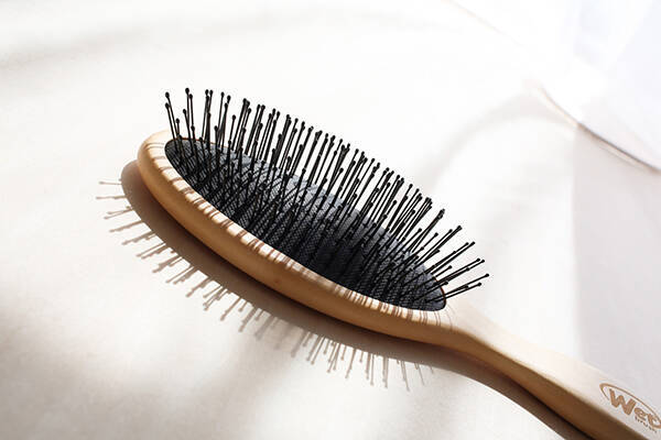 コスメキッチン ダイアンボヌールオーガニック 頭皮ケアもできちゃう クッションブラシ が登場します 年3月30日 エキサイトニュース