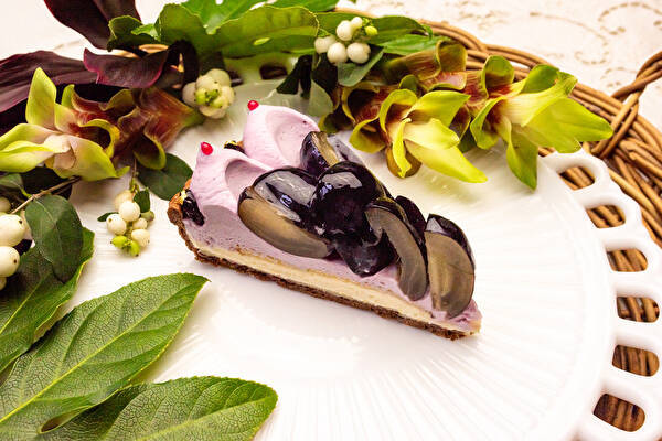 新品種の大粒ぶどうがた っぷり 銀座 大阪で先行販売される キル フェ ボン の新作タルトが見逃せない 年7月11日 エキサイトニュース