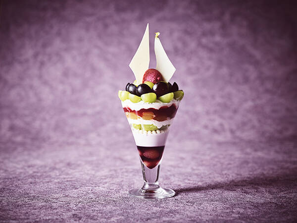 芸術の秋にぴったりのアートな見た目♡「ストリングスホテル東京インターコンチネンタル」の新作パフェが素敵