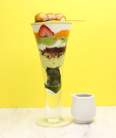 レトロかわいいメニューが勢ぞろい♡千成屋珈琲の新ブランド「フルーツパーラー」が梅田にOPENしました♩