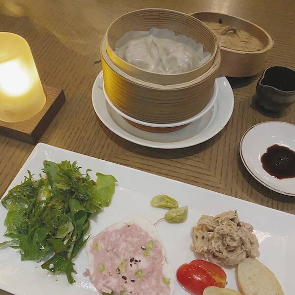 ベッドから起きる瞬間が最高にしあわせ♡「HAMACHO HOTEL」は大好きな人と泊まる記念日ステイにぴったり