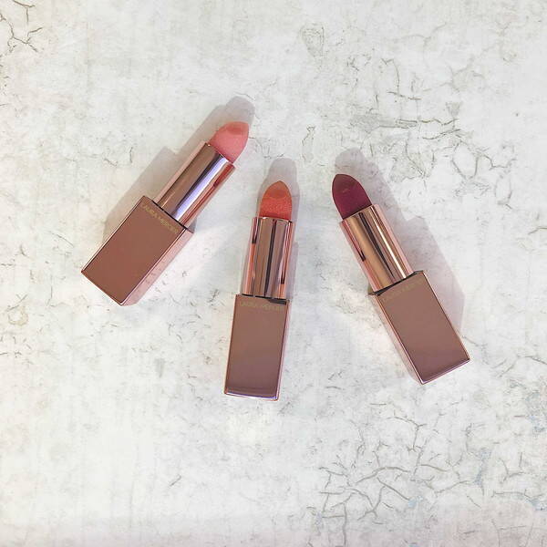 あれもこれも気になるローラメルシエのホリデーコレクションはどれを買う 艶美な唇になれるリップが本命でした 年10月27日 エキサイトニュース 2 4