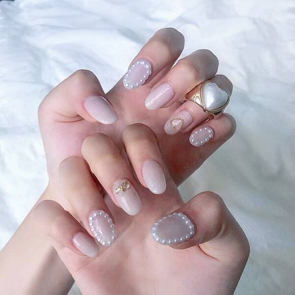 冬にぴったりの定番ネイルが気になる Instagramで人気の ネイルを勉強して 指先も衣替えしよう 年11月29日 エキサイトニュース 冬にぴったりの定番ネイルが気になる Instagramで人気の ネイルを勉強して 指先も衣替えしよう 年11月29日 エキサイトニュース