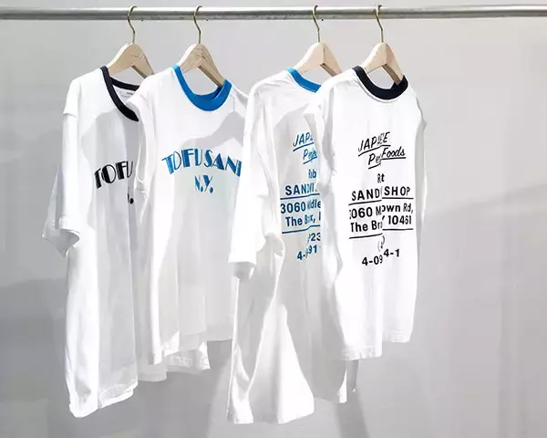 「分かる人には分かる!? あるコミックが元ネタになったmaRket×JOHNBULLのコラボTシャツが気になります」の画像