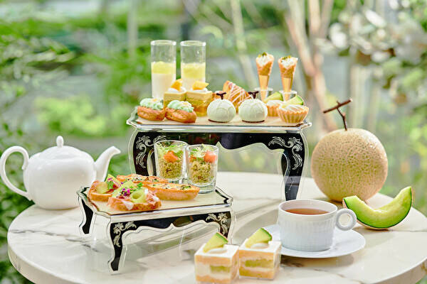 初夏のご褒美は旬のメロンづくしに決まり ストリングス表参道のアフタヌーンティーはおうちでも楽しめます 21年5月22日 エキサイトニュース