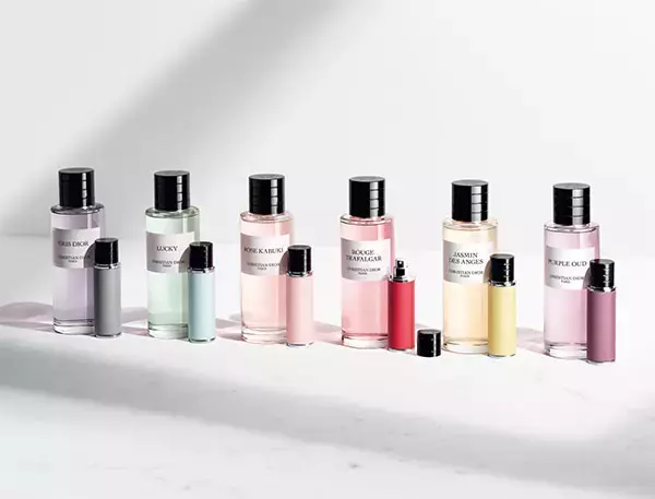 「カラフルなレザーケース×香りを自分好みにカスタマイズしてみて。Diorの新フレグランスが素敵すぎるんです」の画像