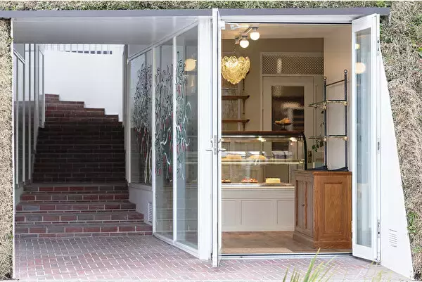 前橋の白井屋ホテルにブルーボトルコーヒーがOPEN。お隣のザ・パティスリーではコラボタルトが楽しめます