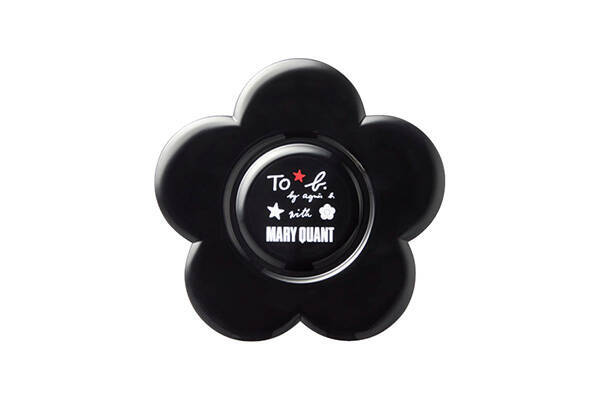 デザイナー書き下ろしのロゴは 特別感たっぷり マリクワ アニエスベーのコラボアイテムがこの秋登場 21年9月7日 エキサイトニュース デザイナー書き下ろしのロゴは 特別感たっぷり マリクワ アニエスベーのコラボアイテムがこの秋登場 21年9月7日 エキサイトニュース