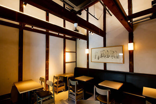 “京の台所”に“NY発ベーカリー＆カフェ”がオープン。モダンなおしゃれ空間に囲まれながら食べるパンって最高…