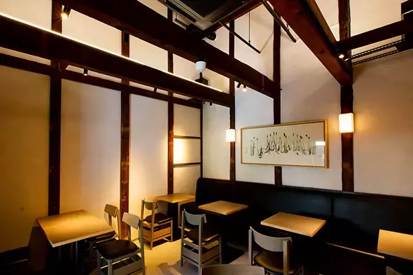 「“京の台所”に“NY発ベーカリー＆カフェ”がオープン。モダンなおしゃれ空間に囲まれながら食べるパンって最高…」の画像