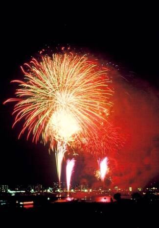 夏デートの定番 東京で開催のおすすめ花火大会まとめ 17年 17年6月12日 エキサイトニュース