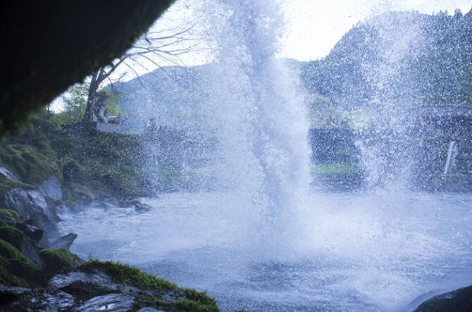 全身マイナスイオンまみれ 夏でも涼しい滝 水辺スポットへ出かけよう 九州 17年7月日 エキサイトニュース