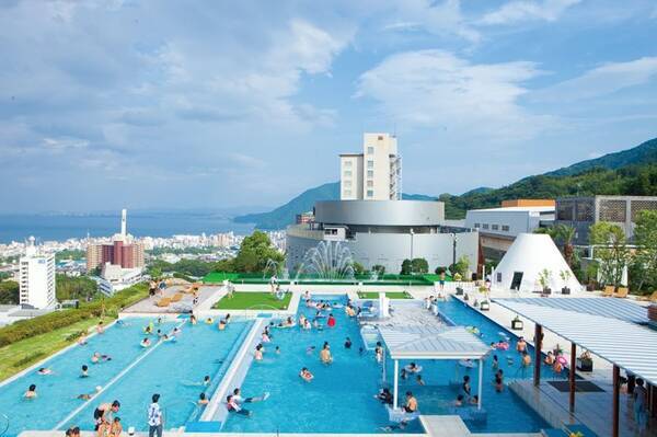 混浴気分 カップルデートにもオススメ 水着で入れる注目の温泉3 九州 17年9月15日 エキサイトニュース