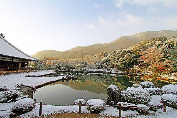 縁結びで有名な八坂神社に雪景色の嵐山 京都 おすすめ冬デートスポット10選 17年12月12日 エキサイトニュース