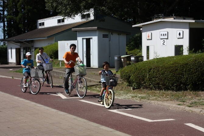 自転車 遊び場