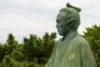 「司馬遼太郎が坂本龍馬を有名にした」は誤解——実は戦前から教科書に載り龍馬人気は存在した