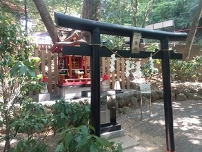 日本神話が起源。神の使いの”狼”で有名な「三峯神社」の命名由来や御祭神を解説