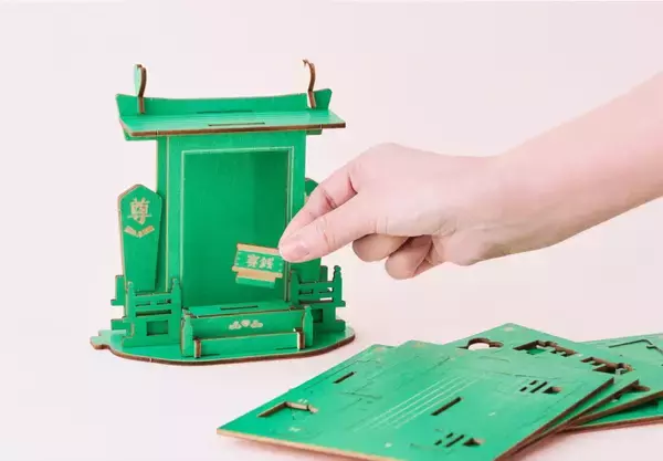 「尊き推し…あなたの”推し”を崇め奉ることができる「推しを祀る神棚」が新発売！」の画像