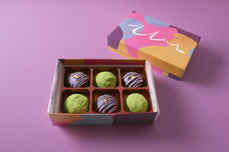 “生八ッ橋”をチョコレートたっぷりのチョコ餡で包んだ新食感スイーツ『むにゅっとしょこら』発売！