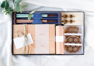 紀州材を詰め込んだ人の手仕事が光る「Premium Gift Set」が杢美から新発売。様々なギフトシーンに最適