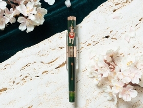 2026年干支・午を流鏑馬をモチーフに蒔絵で施した『ROMEO No.3 万年筆』が登場