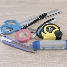 文具の謎ネーミング！ボンド、ホッチキス、マジックは外来語？和製英語？名前の由来に迫る