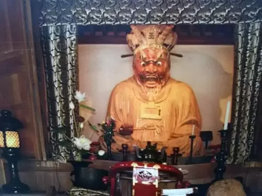 閻魔大王の顔が赤いのは何故 怒ってる だけではなく実は自分も苦しめられているから 18年5月1日 エキサイトニュース