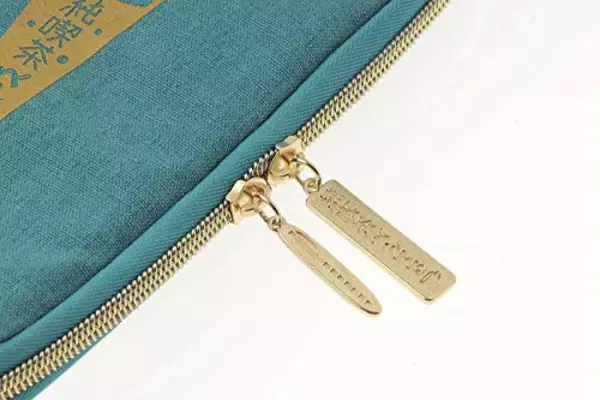 「付録にはレトロ可愛いフラットペンケース！レトロ文具 付録シリーズ「純喫茶ぺんてるへようこそ。」が発売」の画像