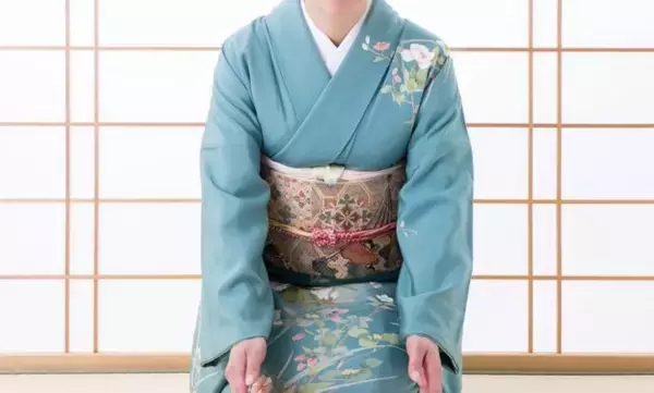 「着物も障子もお雛様も。日本の伝統では右より左が格上の「左方優先」である理由」の画像