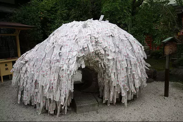 切っても切れない悪縁を断ち切りたい！崇徳天皇の御霊を祀る「安井金比羅宮」