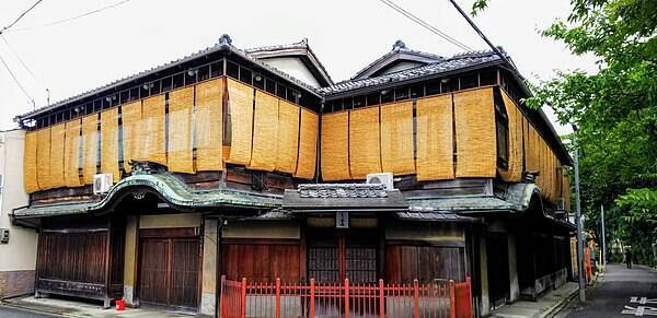 京都に残る旧色街 五条楽園 ディープな遊郭 お茶屋の街からレトロで個性あふれる街へ その１ 年11月2日 エキサイトニュース