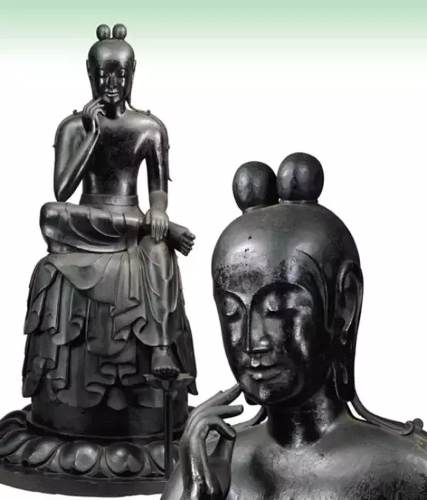 「日本と韓国の似たもの国宝が揃う！微笑みが素敵な仏像「ほほえみの御仏 – 二つの半跏思惟像」開催」の画像