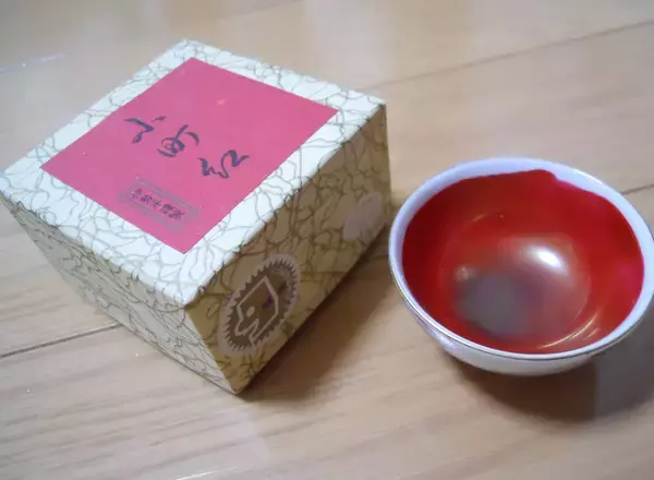 ひと塗り450円！？江戸時代の口紅はめちゃくちゃ高級品…だから節約メイク術もあった