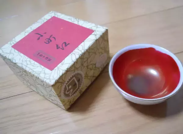 「ひと塗り450円！？江戸時代の口紅はめちゃくちゃ高級品…だから節約メイク術もあった」の画像