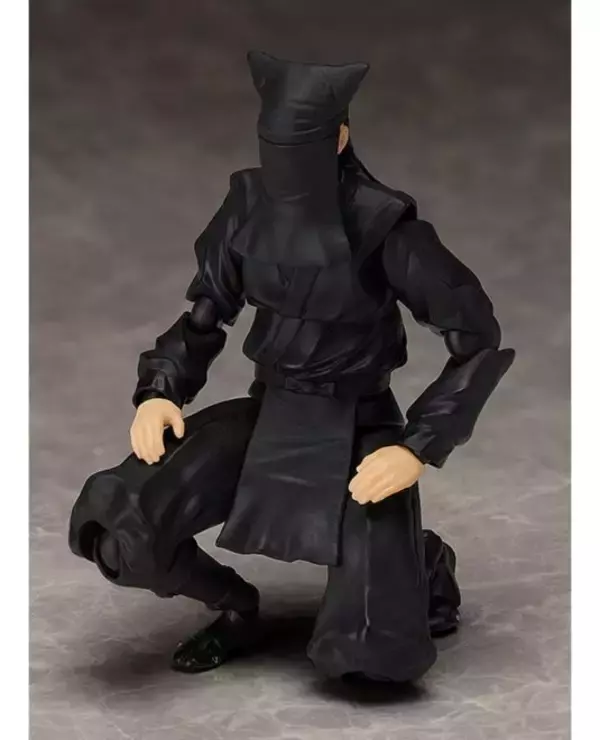 「日本の伝統芸能には欠かせない裏方「黒衣」がなんと可動式フィギュアで登場！」の画像