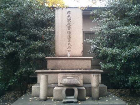 東京都 品川にある、幕末に知られた土佐藩・長州藩の偉人のお墓を紹介