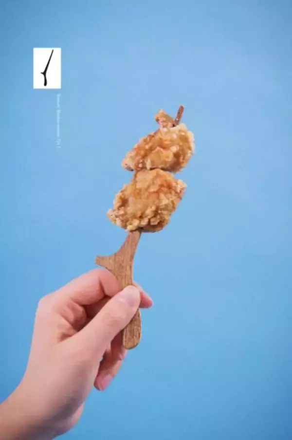 「センスの塊か！違いが微妙すぎる明朝体の”第3さんずい”に着目したアート作品が秀逸」の画像