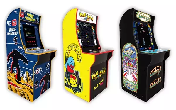 「懐かしいぞこの筐体！レトロゲームを3/4スケールのアーケード筐体で遊べる家庭用「ARCADE1UP」発売」の画像